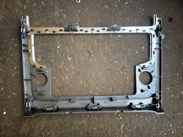 bontott VW POLO V Rádió / CD Keret