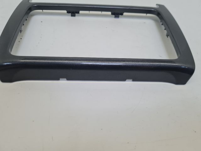 bontott VW POLO V Rádió / CD Keret