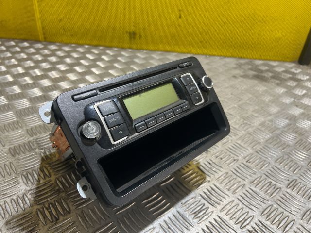 bontott VW POLO V Rádió / CD