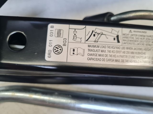 bontott VW POLO V Szerszámkészlet