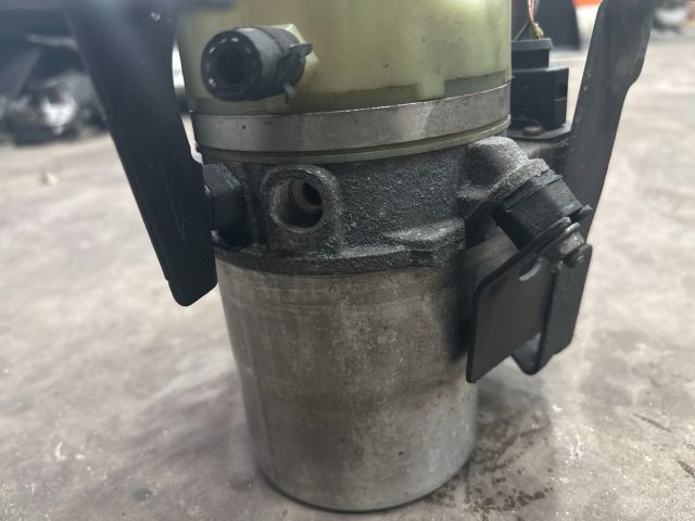 bontott VW POLO V Szervóolaj Tartály