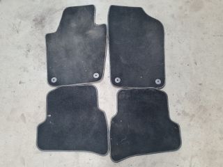 bontott VW POLO V Szőnyeg Szett