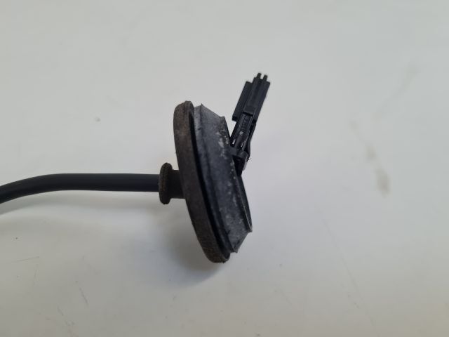 bontott VW POLO V Tankajtó Nyitó Bowden