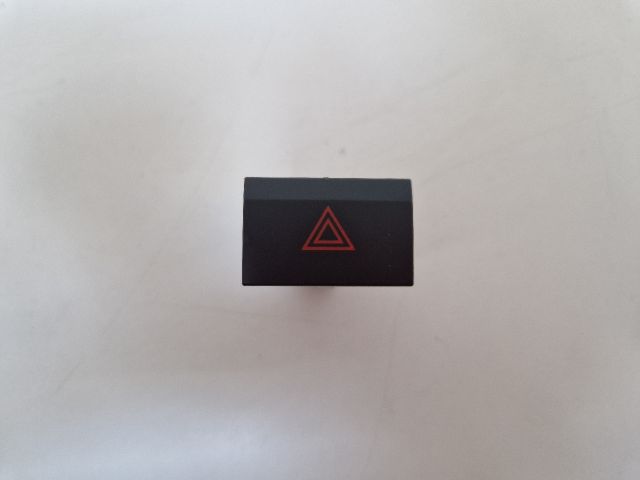 bontott VW POLO V Vészvillogó Kapcsoló