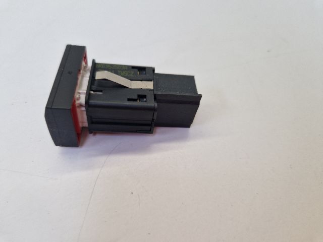 bontott VW POLO V Vészvillogó Kapcsoló