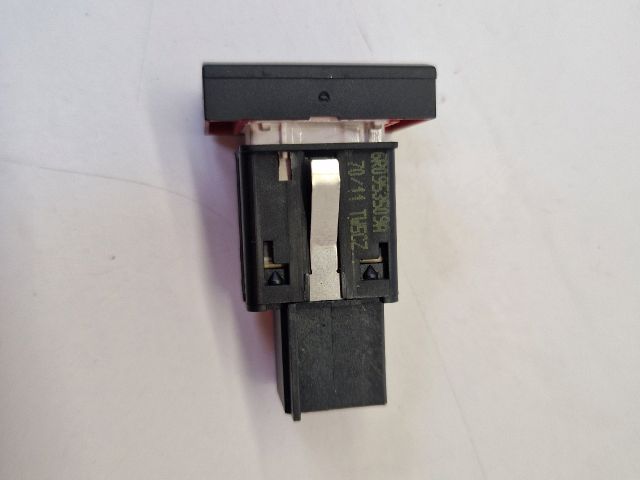 bontott VW POLO V Vészvillogó Kapcsoló