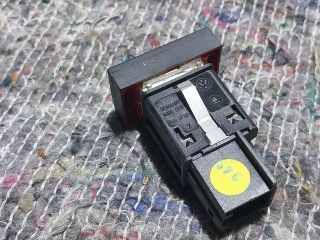 bontott VW POLO V Vészvillogó Kapcsoló