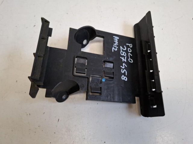 bontott VW POLO VI Motorvezérlő Doboz (Műanyag)