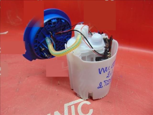 bontott VW POLO VI Üzemanyag Szivattyú