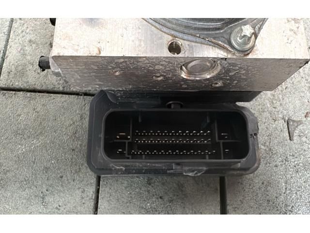 bontott VW POLO VI ABS Kocka