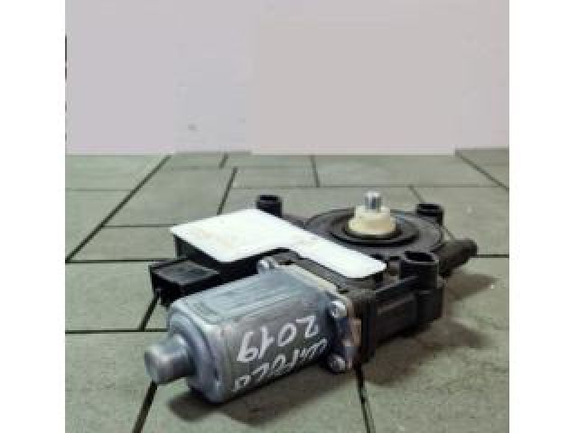 bontott VW POLO VI Bal első Ablakemelő Motor