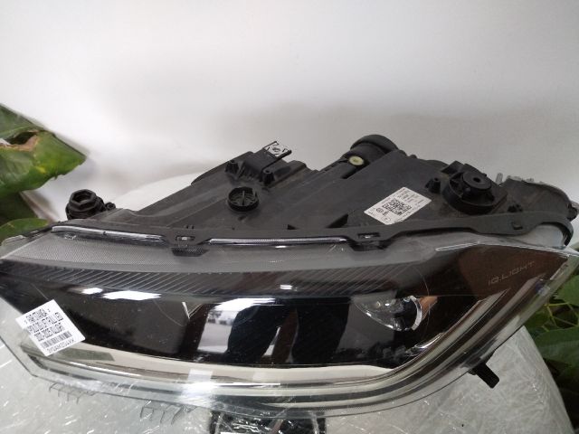 bontott VW POLO VI Bal Fényszóró