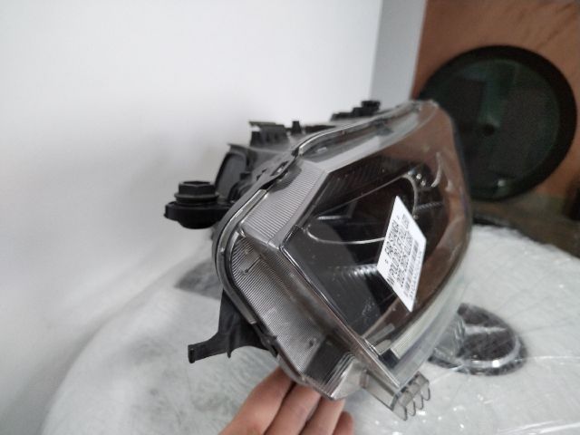 bontott VW POLO VI Bal Fényszóró