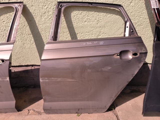bontott VW POLO VI Bal hátsó Ajtó (Részeivel)