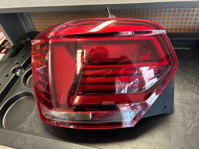 bontott VW POLO VI Bal Hátsó Lámpa Foglalat