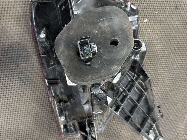 bontott VW POLO VI Bal Hátsó Lámpa