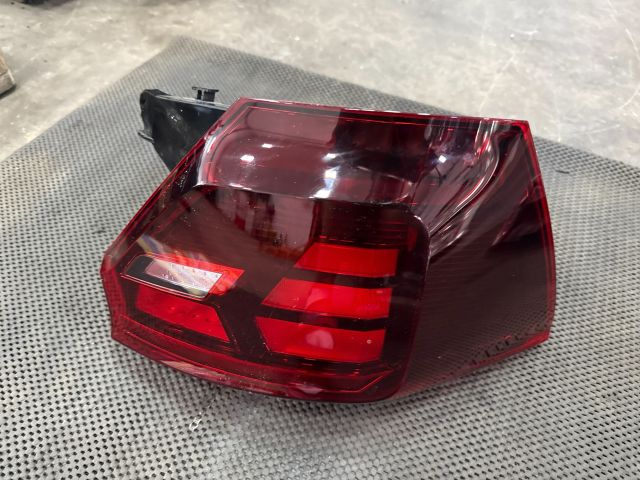 bontott VW POLO VI Bal Hátsó Lámpa