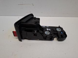 bontott VW POLO VI Bal hátsó Ülés Rögzítő