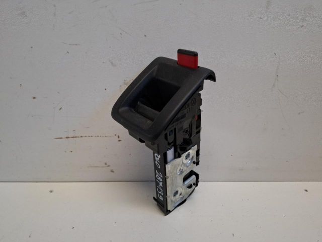 bontott VW POLO VI Bal hátsó Ülés Rögzítő