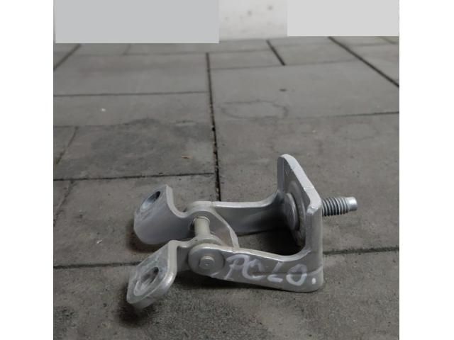 bontott VW POLO VI Csomagtérajtó Jobb Zsanér