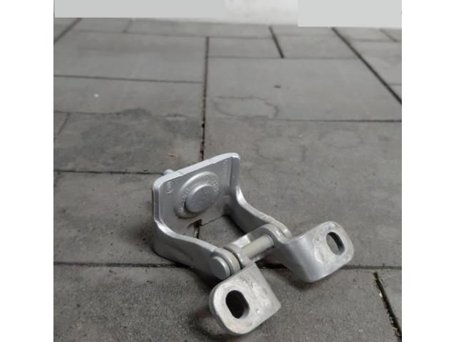 bontott VW POLO VI Csomagtérajtó Jobb Zsanér