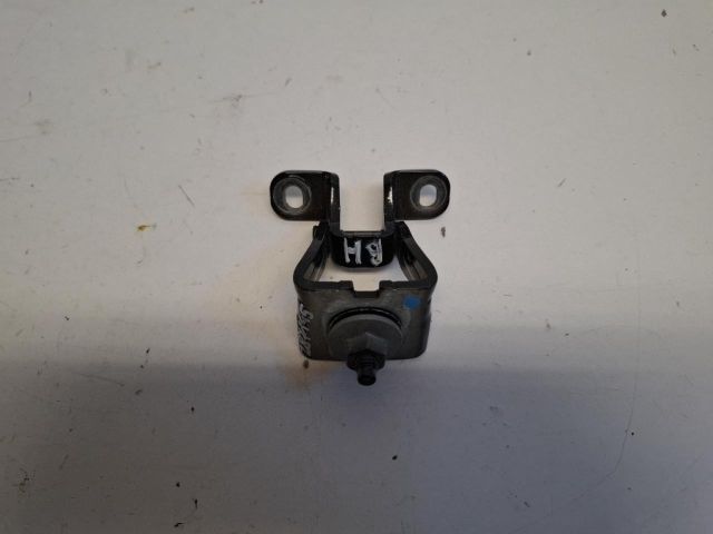 bontott VW POLO VI Csomagtérajtó Zsanér