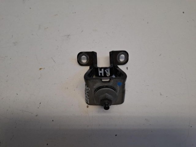 bontott VW POLO VI Csomagtérajtó Zsanér