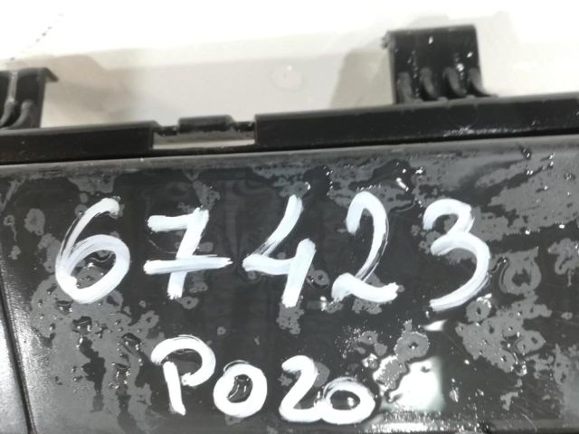 bontott VW POLO VI Első Lökhárító Alsó Középső Díszrács