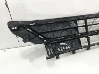 bontott VW POLO VI Első Lökhárító Alsó Középső Díszrács