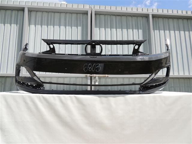 bontott VW POLO VI Első Lökhárító (Részeivel)