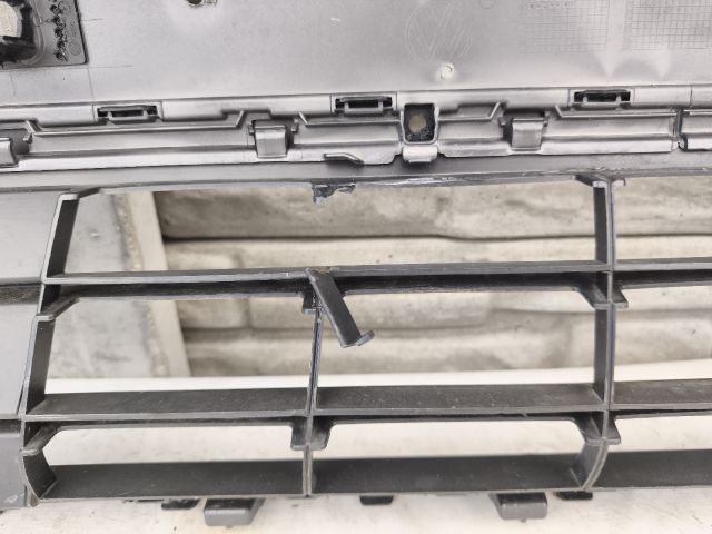 bontott VW POLO VI Első Lökhárító (Üresen)