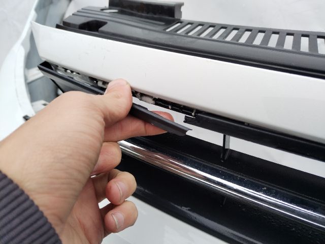 bontott VW POLO VI Első Lökhárító (Üresen)