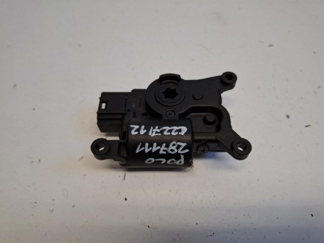 bontott VW POLO VI Fűtés Állító Motor