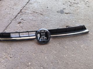bontott VW POLO VI Hűtőrács