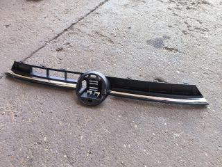 bontott VW POLO VI Hűtőrács