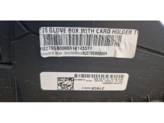 bontott VW POLO VI Kesztyűtartó