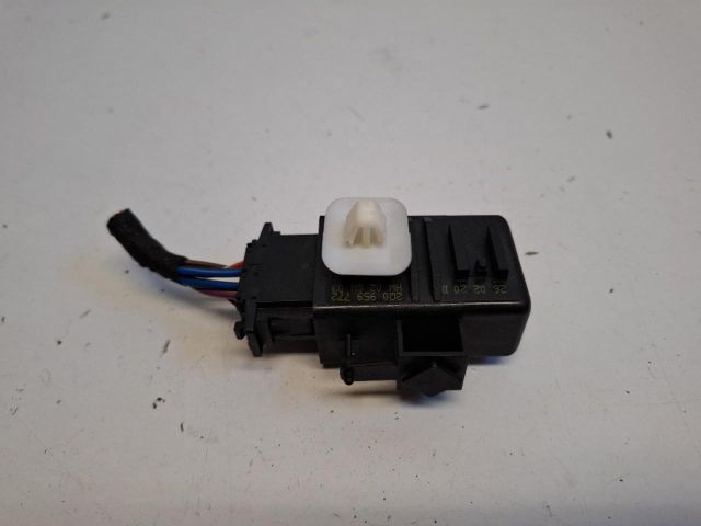 bontott VW POLO VI Ülésfűtés Vezérlő