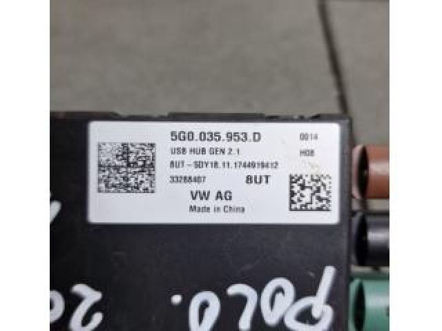 bontott VW POLO VI USB HUB