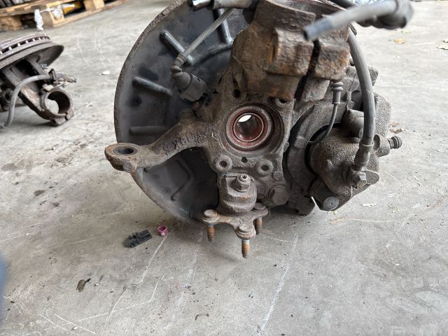 bontott VW SCIROCCO Bal első Csonkállvány Kerékaggyal