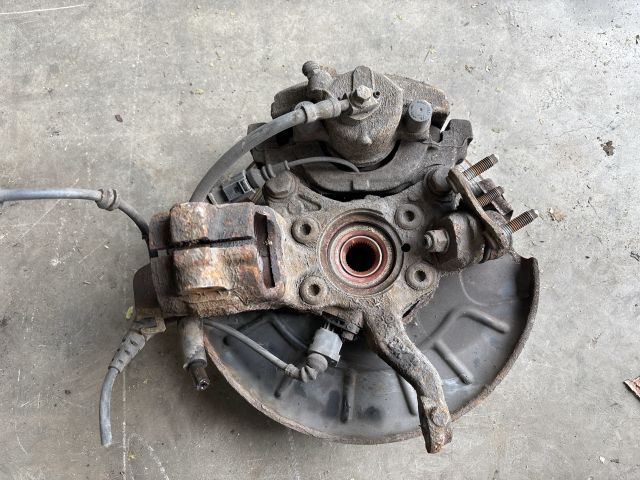 bontott VW SCIROCCO Bal első Csonkállvány Kerékaggyal