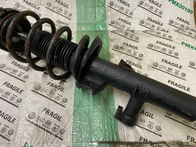 bontott VW SCIROCCO Bal első Gólyaláb (Lengécsillapító, Rugó)