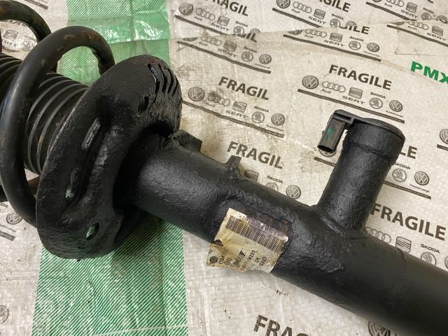 bontott VW SCIROCCO Bal első Gólyaláb (Lengécsillapító, Rugó)