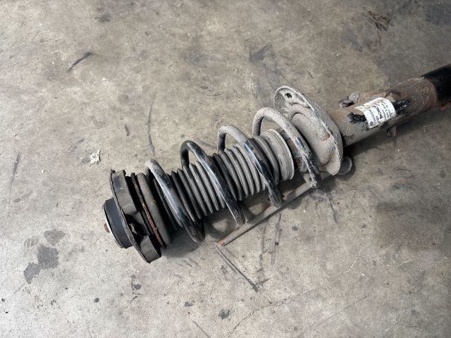 bontott VW SCIROCCO Bal első Lengéscsillapító