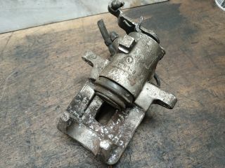 bontott VW SCIROCCO Bal hátsó Féknyereg Munkahengerrel