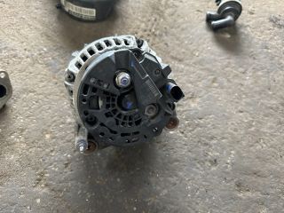 bontott VW SCIROCCO Generátor