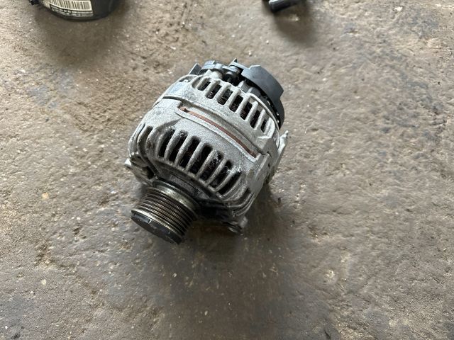 bontott VW SCIROCCO Generátor