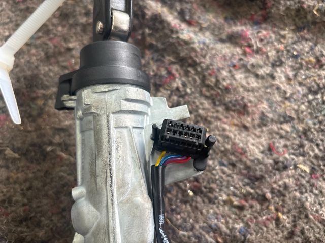 bontott VW SCIROCCO Gyújtáskapcsoló Házzal