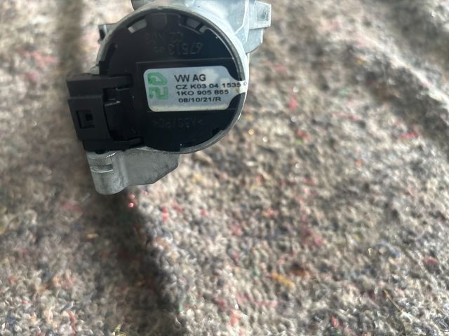 bontott VW SCIROCCO Gyújtáskapcsoló Házzal