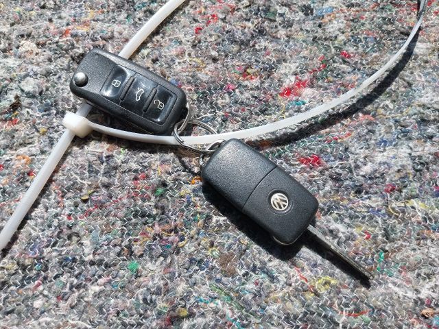 bontott VW SCIROCCO Gyújtáskapcsoló Házzal