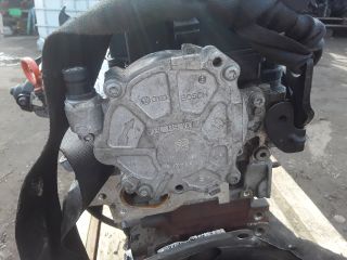 bontott VW SCIROCCO Motor (Fűzött blokk hengerfejjel)
